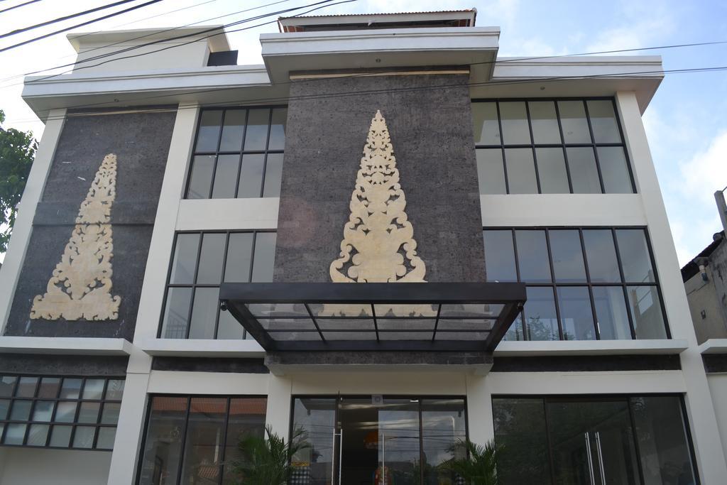 Ivanka Airport Inn Kuta Lombok Esterno foto