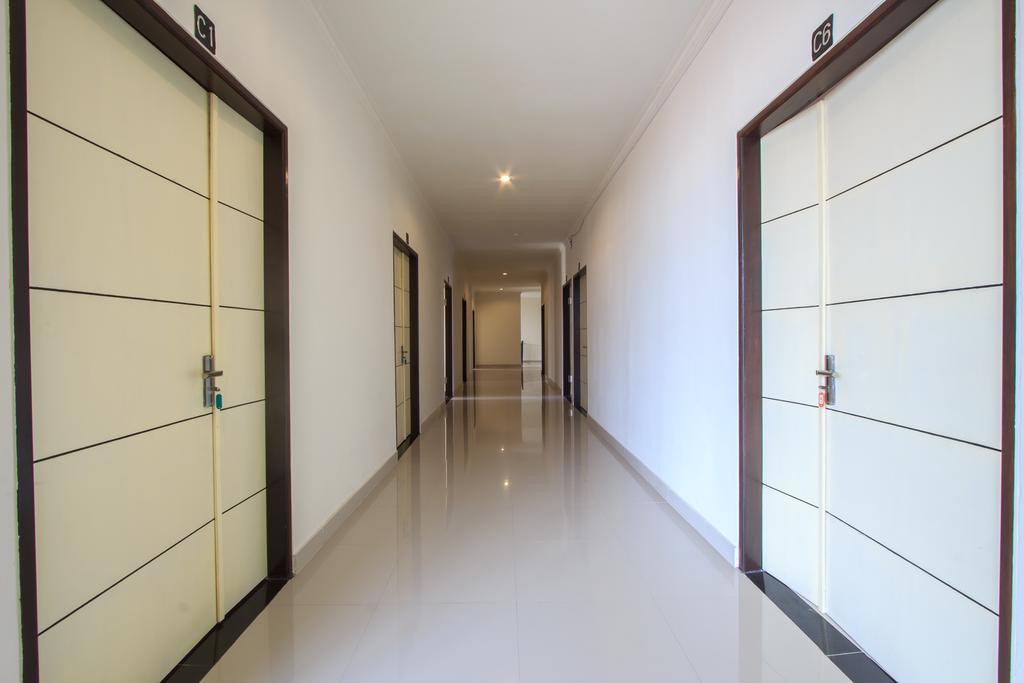 Ivanka Airport Inn Kuta Lombok Esterno foto
