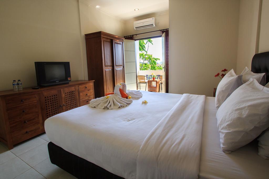 Ivanka Airport Inn Kuta Lombok Esterno foto